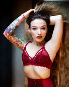 Кайли Нимфетт