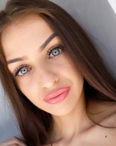 Бренда Сантос