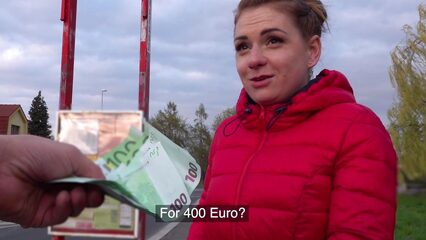 Туристка за несколько купюр сосет пикаперу и трахается от первого лица