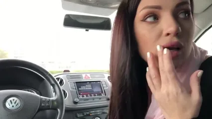 Чувак потребовал с попутчицы только минет в машине