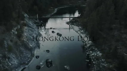 Китайская девушка теребит киску пальцами после душа