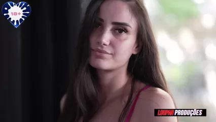 Сучке мало мастурбации и она просит член в жопу